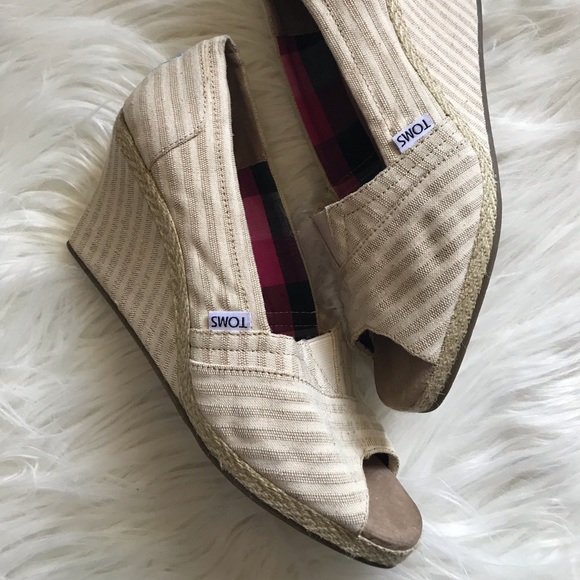 TOMS wedge sandals - Picture 2 of 5